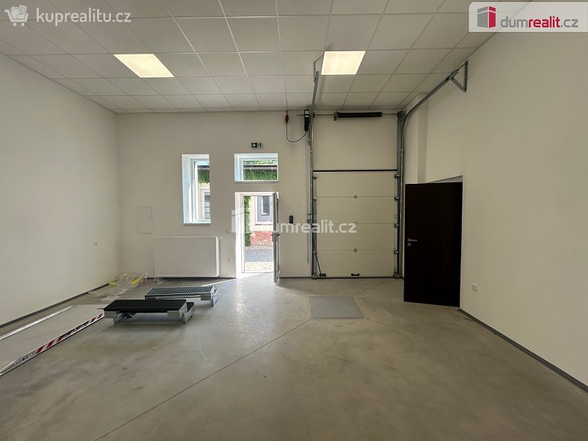 Pronájem  kanceláře 194 m^2 Polepská, Kolín 