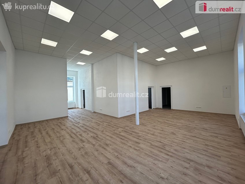 Pronájem  kanceláře 194 m^2 Polepská, Kolín 