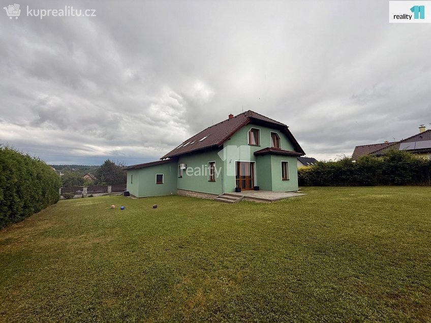 Prodej  rodinného domu 210 m^2 Břasy, Břasy 