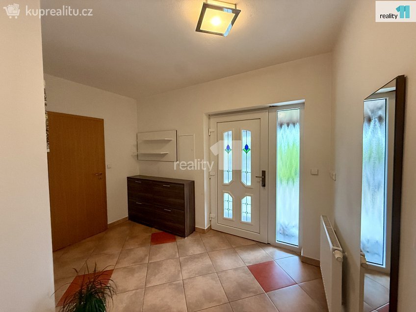 Prodej  rodinného domu 210 m^2 Břasy, Břasy 
