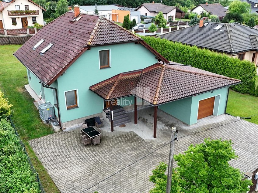Prodej  rodinného domu 210 m^2 Břasy, Břasy 