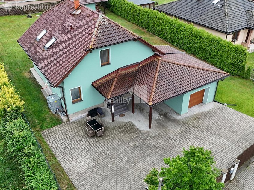 Prodej  rodinného domu 210 m^2 Břasy, Břasy 