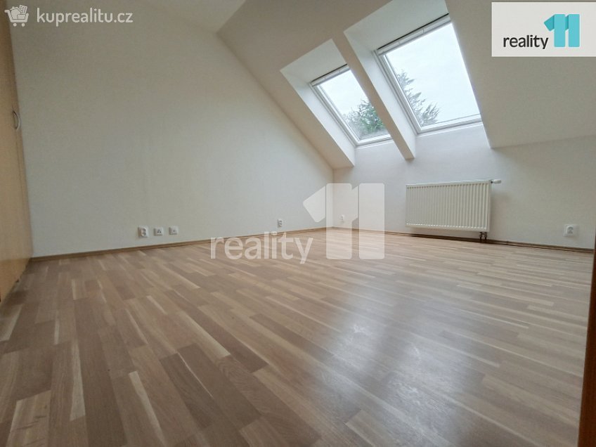 Pronájem  rodinného domu 149 m^2 Menšíkova, Praha-Satalice 