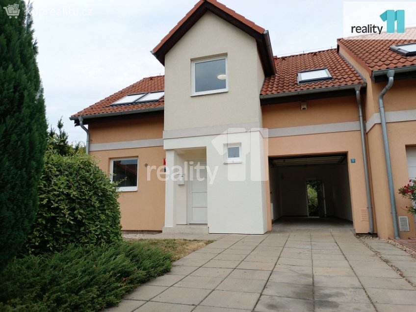 Pronájem  rodinného domu 149 m^2 Menšíkova, Praha-Satalice 