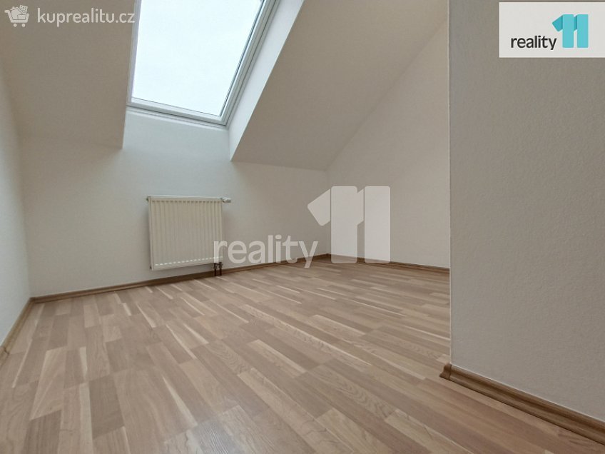 Pronájem  rodinného domu 149 m^2 Menšíkova, Praha-Satalice 