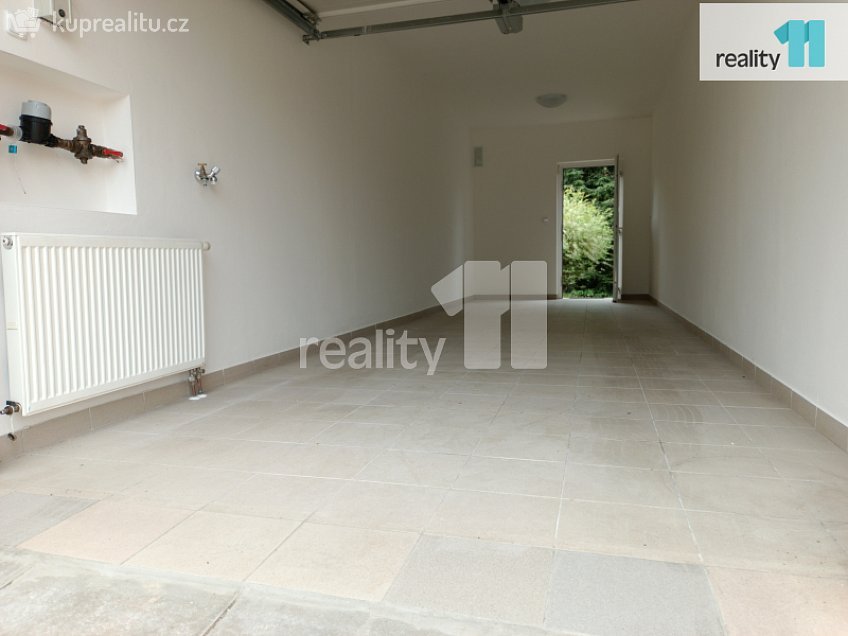 Pronájem  rodinného domu 149 m^2 Menšíkova, Praha-Satalice 