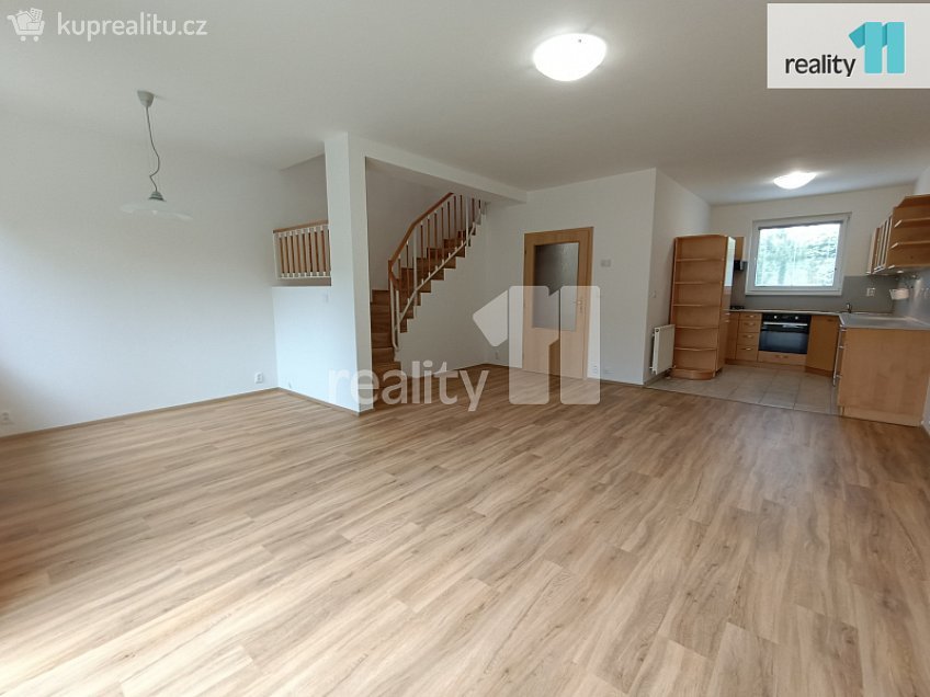 Pronájem  rodinného domu 149 m^2 Menšíkova, Praha-Satalice 