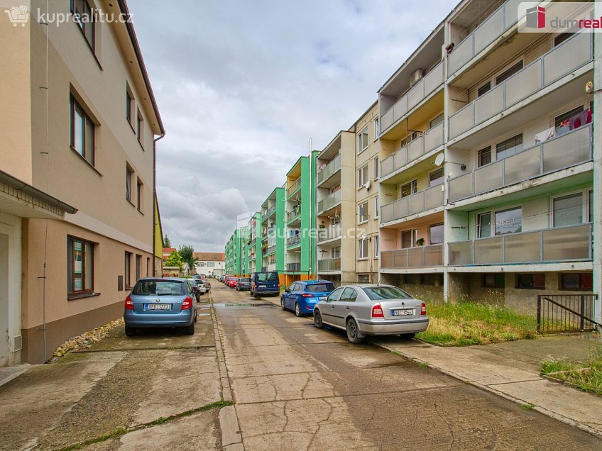 Prodej bytu 3+1 67 m^2 Revoluční, Libochovice 