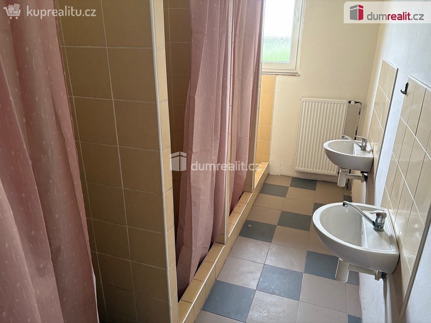 Pronájem bytu 1+kk 12 m^2 Husova, Podivín 