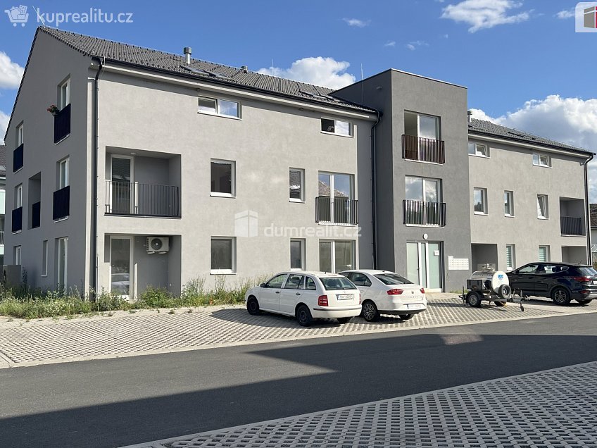 Pronájem bytu 1+kk 47 m^2 Uhlířské Janovice, Uhlířské Janovice 