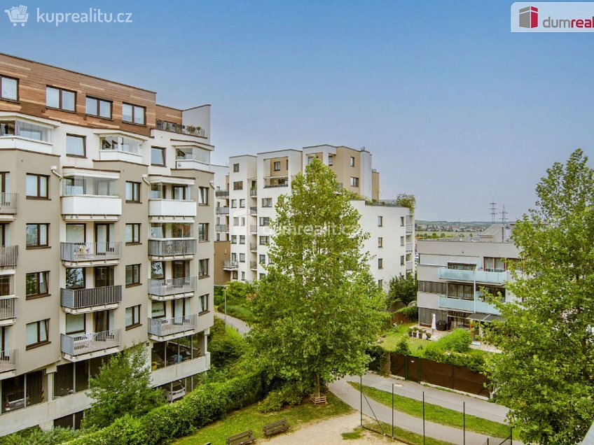 Pronájem bytu 2+kk 52 m^2 Zakšínská, Praha 9 