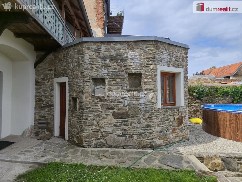 Prodej  rodinného domu 130 m^2 náměstí J. V. Kamarýta, Velešín 