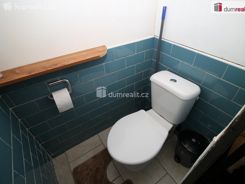 Prodej bytu 3+1 64 m^2 Sídliště, Rotava 