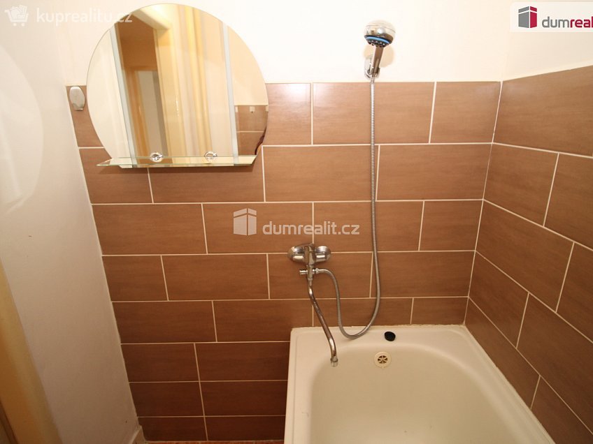 Prodej bytu 2+1 57 m^2 Okružní, Habartov 