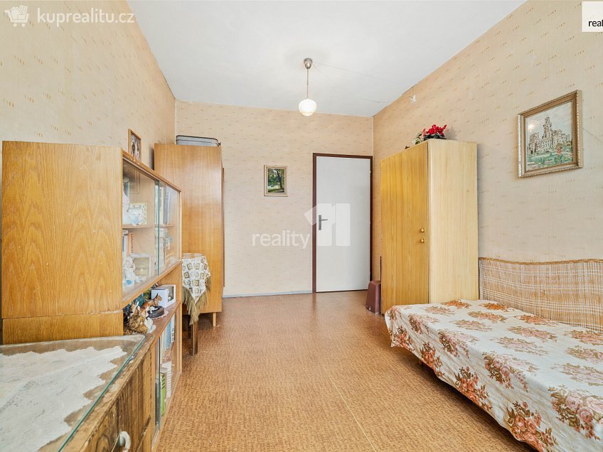 Prodej bytu 2+kk 42 m^2 Dvořákova, Děčín 