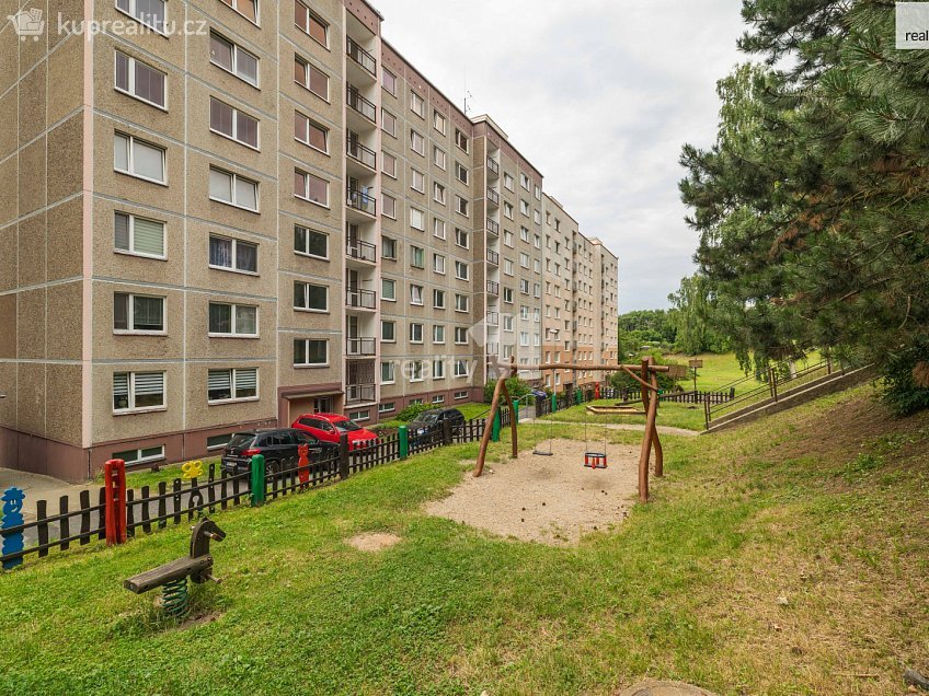 Prodej bytu 2+kk 42 m^2 Dvořákova, Děčín 