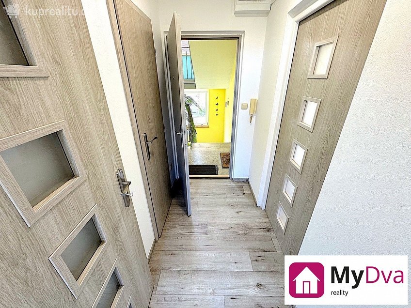 Pronájem bytu 1+1 34 m^2 Coufalova, Znojmo 