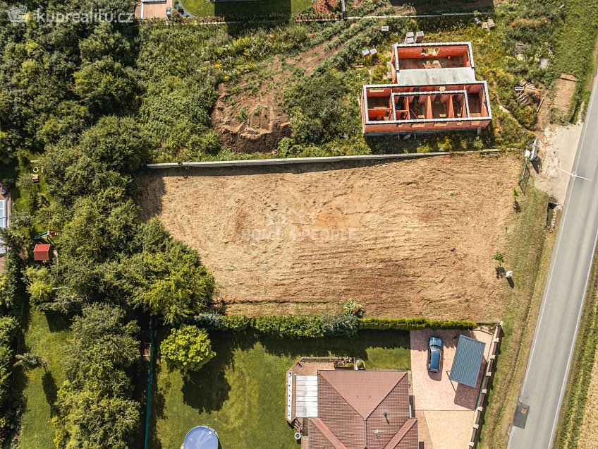Prodej  stavebního pozemku 1133 m^2 K Polníku, Křenice 