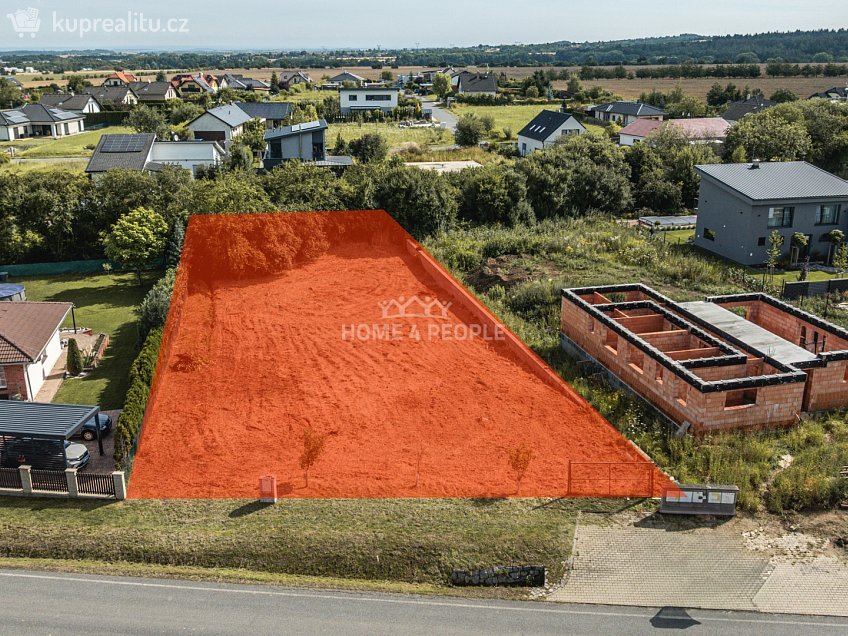 Prodej  stavebního pozemku 1133 m^2 K Polníku, Křenice 