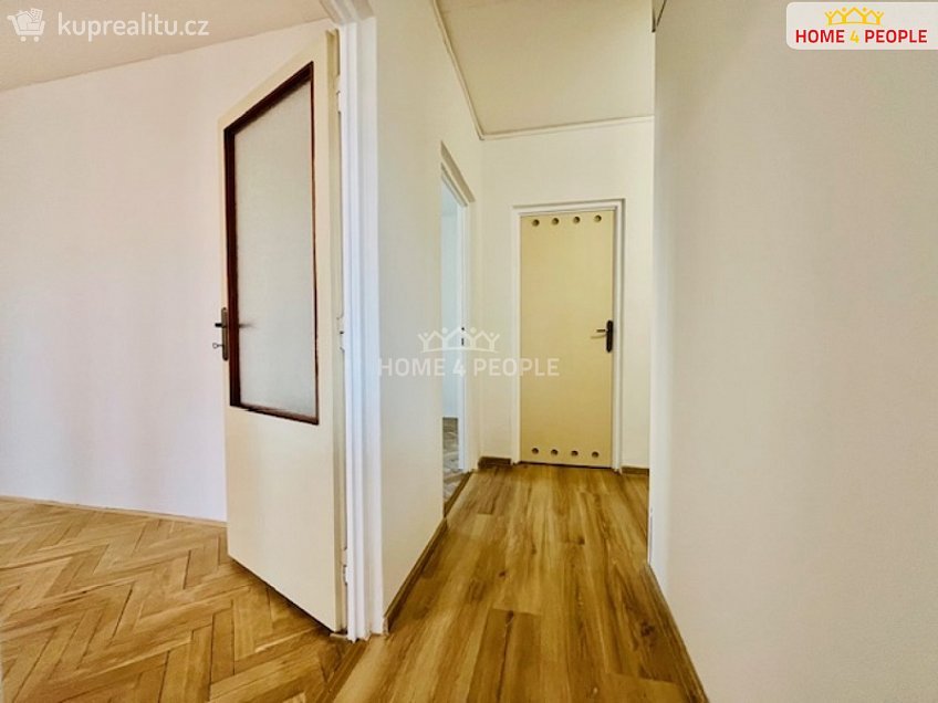 Pronájem bytu 2+1 55 m^2 Zborovská, Brno 