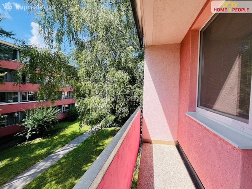 Pronájem bytu 2+1 55 m^2 Zborovská, Brno 