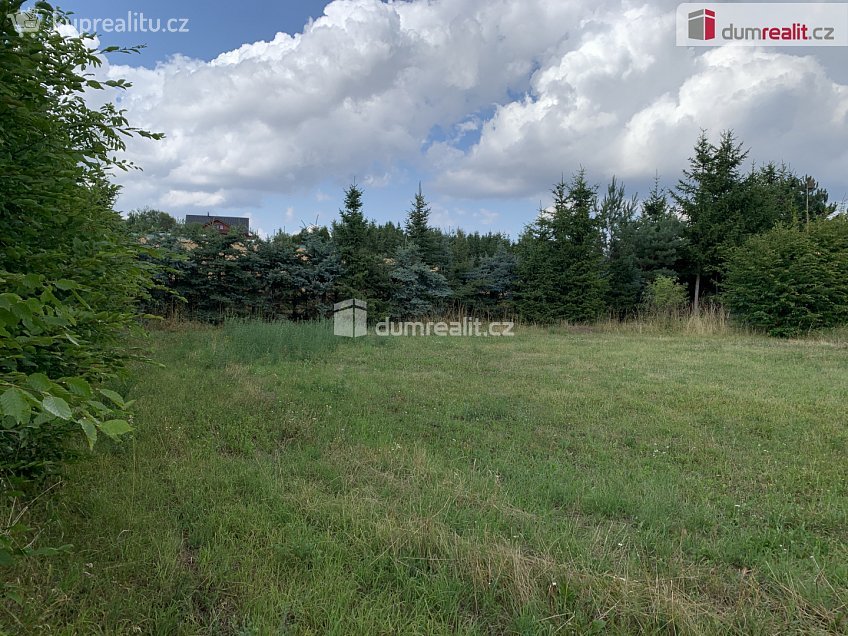 Prodej  stavebního pozemku 4059 m^2 Tmaň, Tmaň 