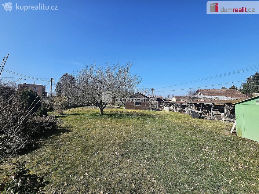 Prodej  stavebního pozemku 831 m^2 Kamenný Újezd, Kamenný Újezd 