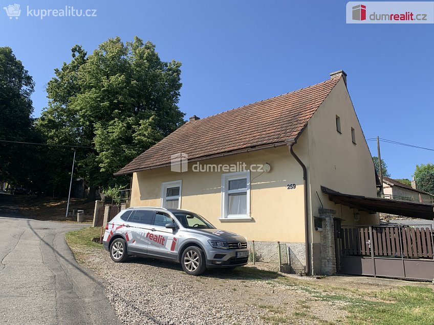 Prodej  rodinného domu 70 m^2 Karlštejn, Karlštejn 
