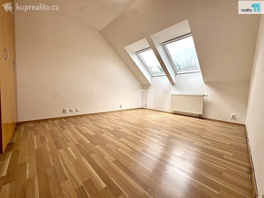 Pronájem  rodinného domu 149 m^2 Menšíkova, Praha-Satalice 