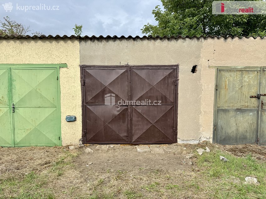 Prodej  garáže 21 m^2 Šmeralova, Lužec nad Vltavou 