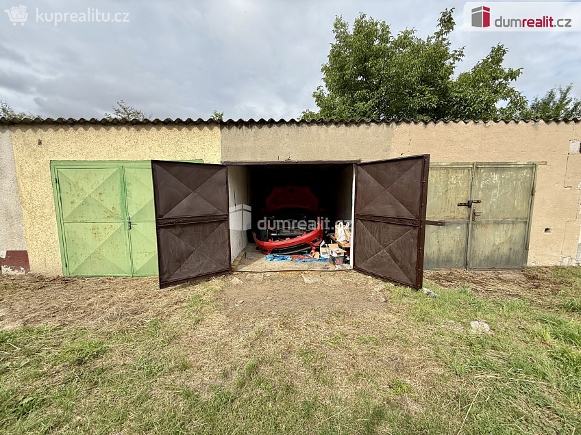 Prodej  garáže 21 m^2 Šmeralova, Lužec nad Vltavou 