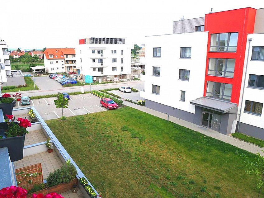 Pronájem bytu 2+kk 65 m^2 Zelnice II, Slavkov u Brna 68401