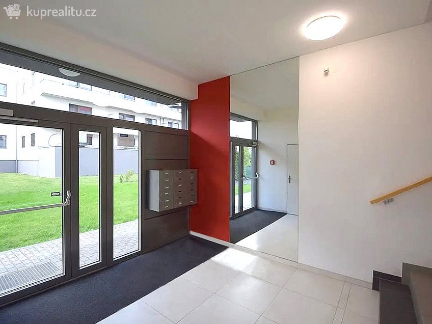 Pronájem bytu 2+kk 65 m^2 Zelnice II, Slavkov u Brna 68401