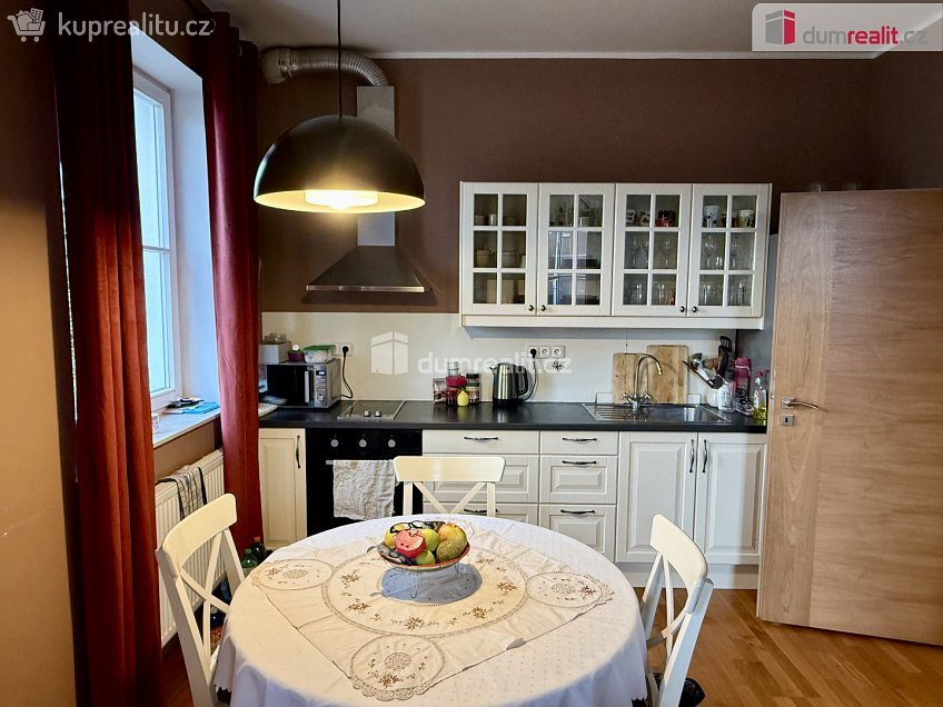 Pronájem bytu 2+kk 63 m^2 U Zastávky, Mariánské Lázně 