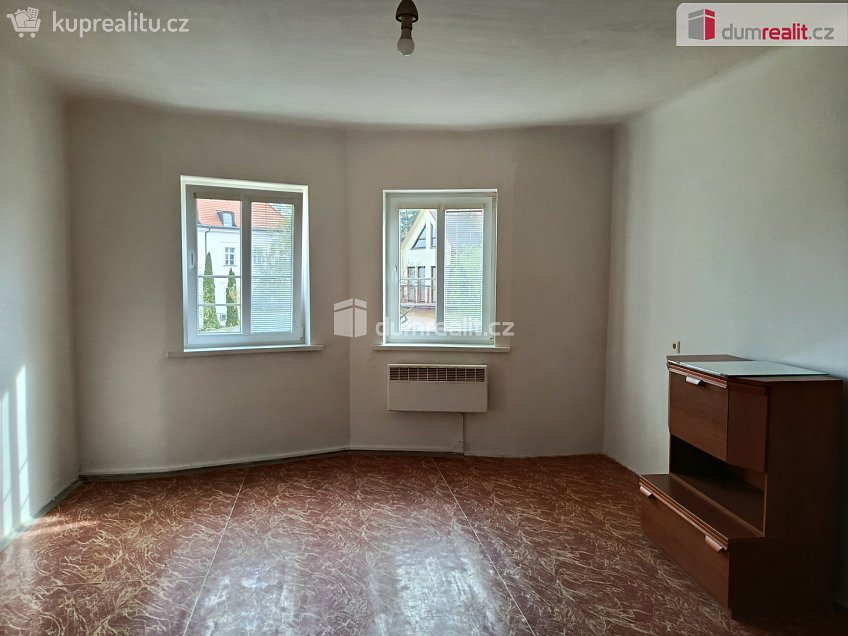 Prodej bytu 1+1 48 m^2 U Klavírky, Praha 5 