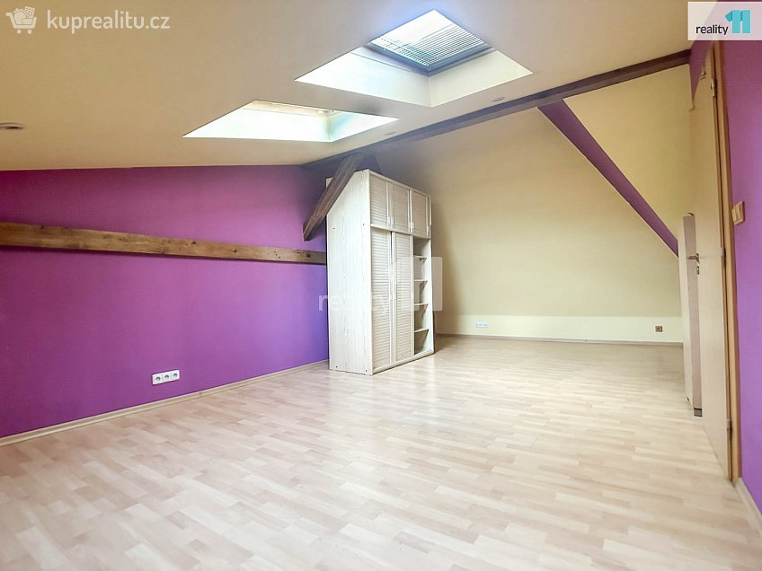 Pronájem bytu 4+kk 148 m^2 Riegrovo náměstí, Kroměříž 
