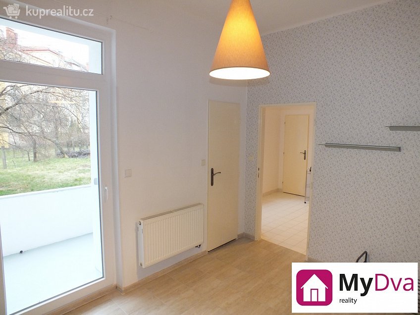 Pronájem bytu 2+1 80 m^2 Smetanova, Znojmo 