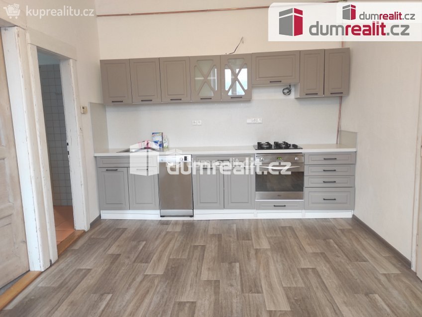 Pronájem bytu 3+1 85 m^2 Na Valech, Poděbrady 