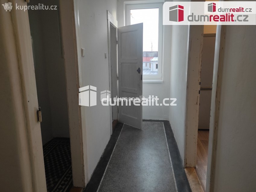 Pronájem bytu 3+1 85 m^2 Na Valech, Poděbrady 
