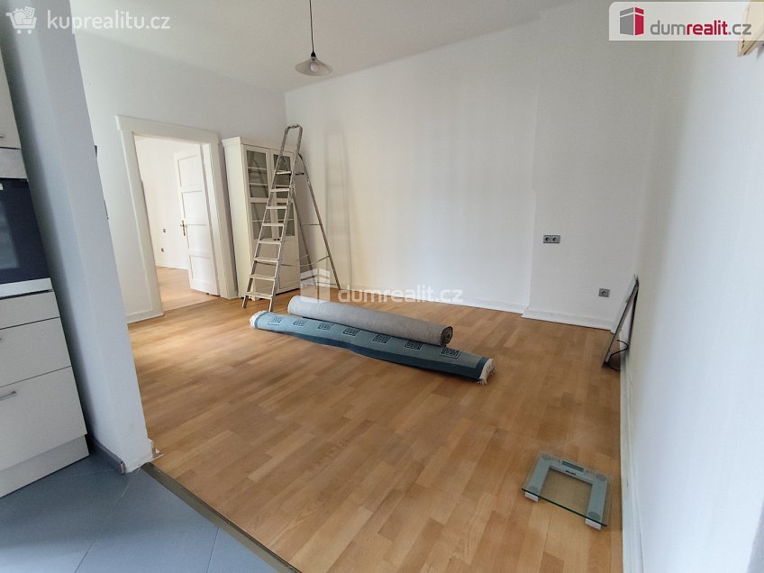 Pronájem bytu 3+1 60 m^2 Na Valech, Poděbrady 