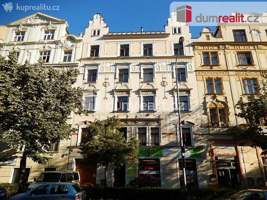 Pronájem bytu 2+kk 44 m^2 28. pluku, Praha 10 