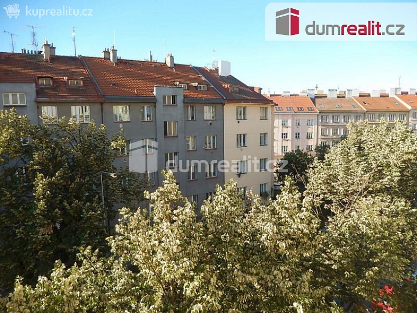 Pronájem bytu 2+kk 44 m^2 28. pluku, Praha 10 
