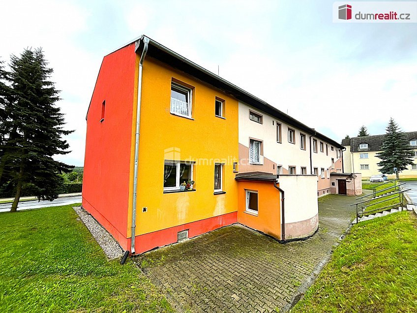Prodej bytu 3+1 87 m^2 1. máje, Habartov 