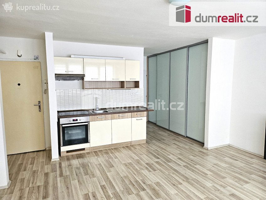 Pronájem bytu 2+kk 48 m^2 Družstevní, Litoměřice 