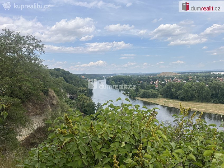 Prodej  stavebního pozemku 2595 m^2 Na Skalách, Kralupy nad Vltavou 