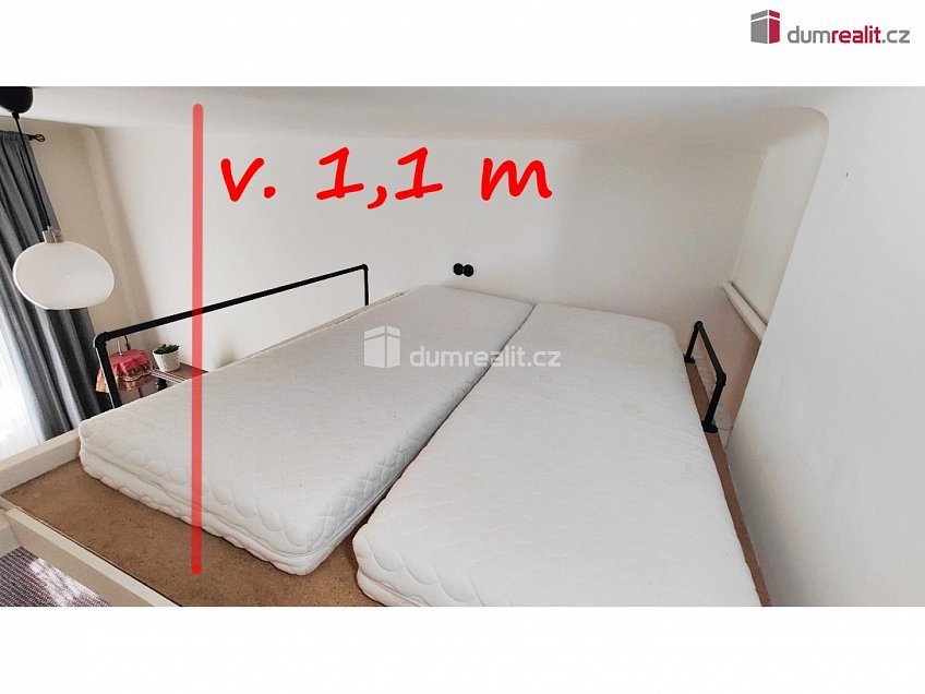 Pronájem bytu 3+kk 65 m^2 Bieblova, Praha 5 