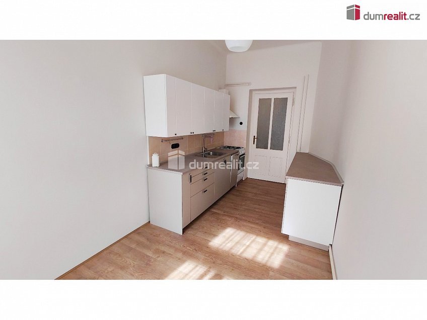 Pronájem bytu 3+kk 65 m^2 Bieblova, Praha 5 