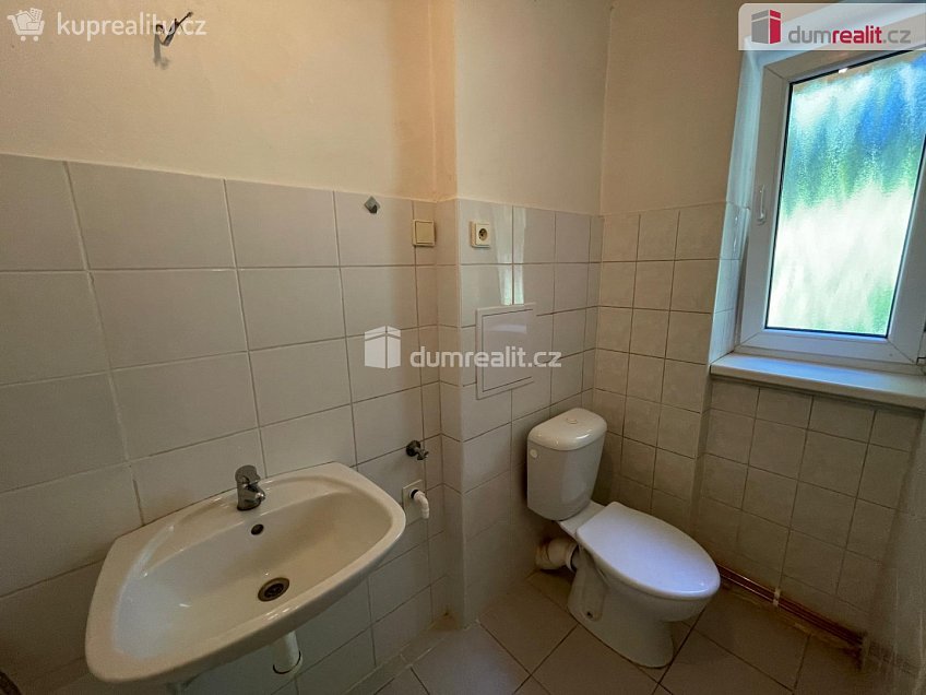Pronájem bytu 2+1 53 m^2 Myslbekova, Opava 