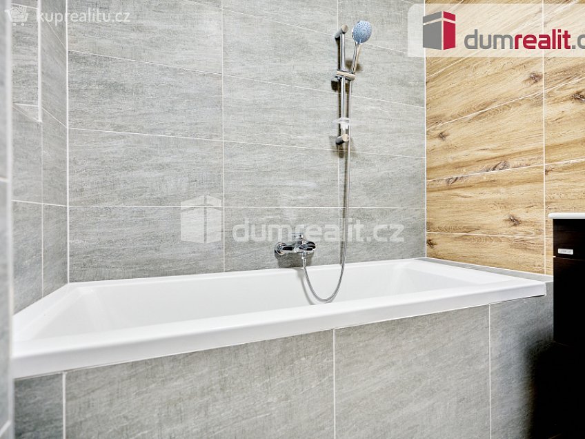 Prodej bytu 3+kk 91 m^2 nábřeží Jana Palacha, Karlovy Vary 