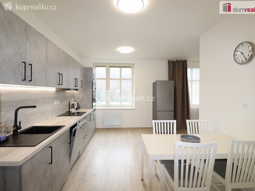 Prodej bytu 3+kk 91 m^2 nábřeží Jana Palacha, Karlovy Vary 